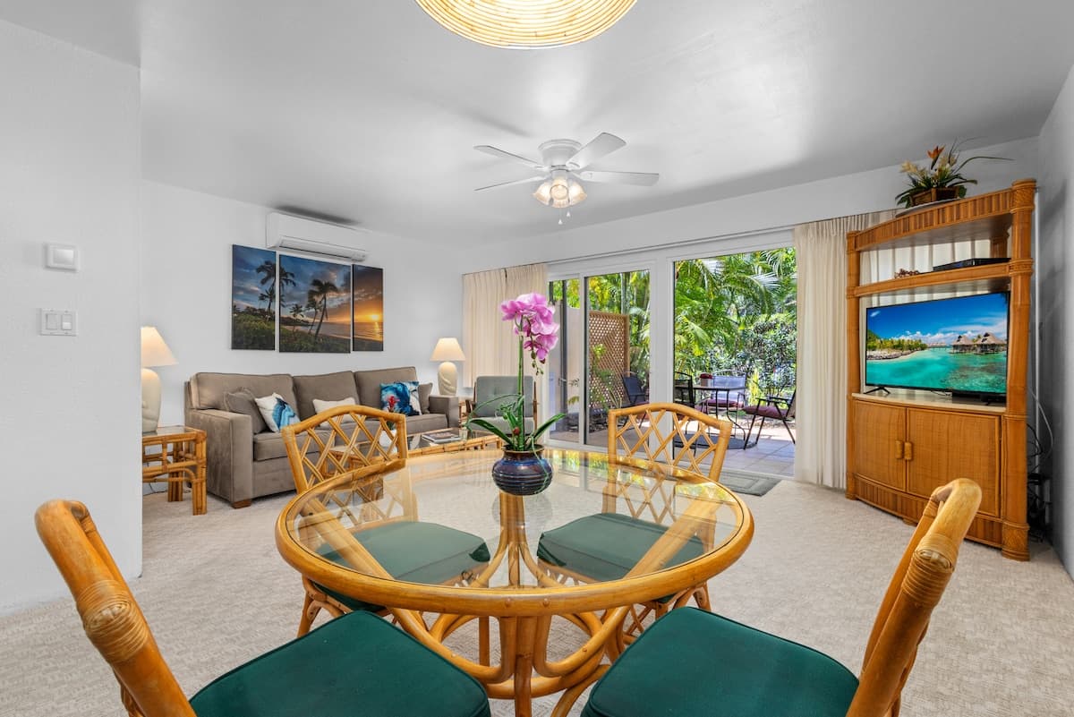 Condo in Kihei · ★5.0 · 1 bedroom · 2 beds · 2 baths - Photo 3