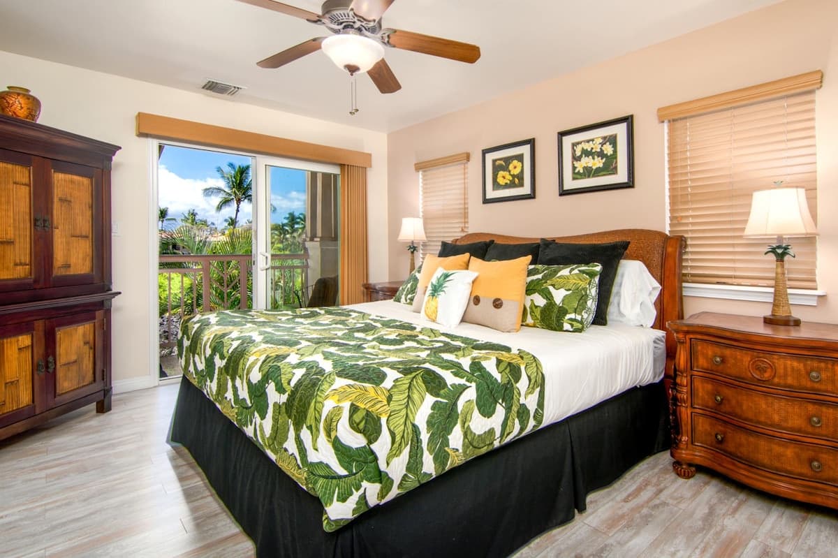 Condo in Waikoloa Village · ★4.8 · 5 bedrooms · 8 beds · 5 baths - Photo 5