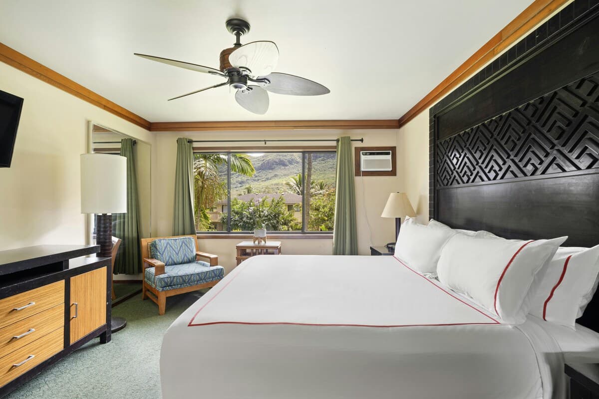 Kauai Inn, Deluxe king mountain view - Photo 4
