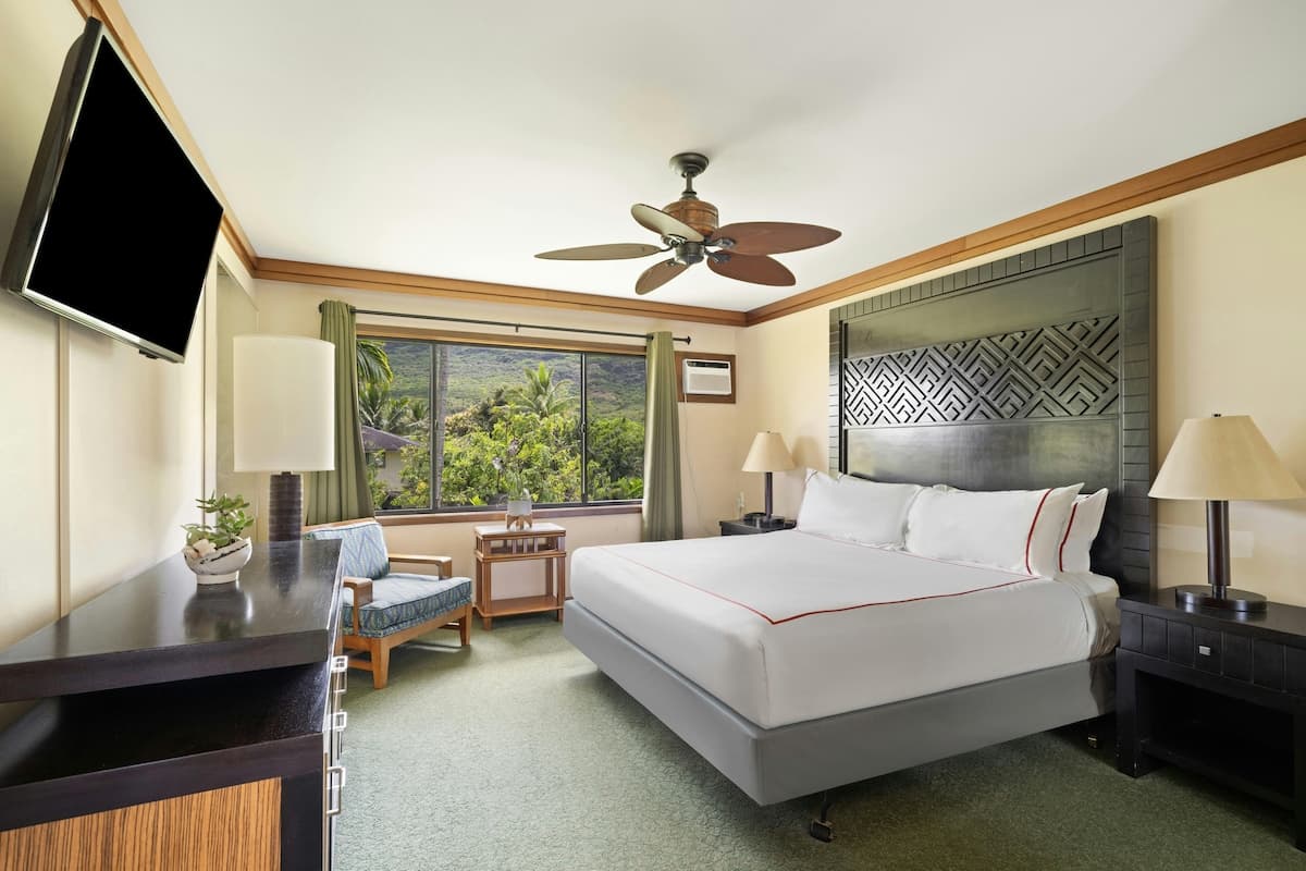 Kauai Inn, Deluxe king mountain view - Photo 2