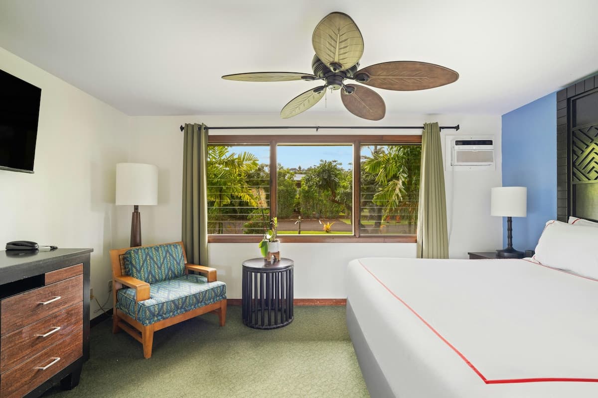Kauai Inn, Large king - Photo 4