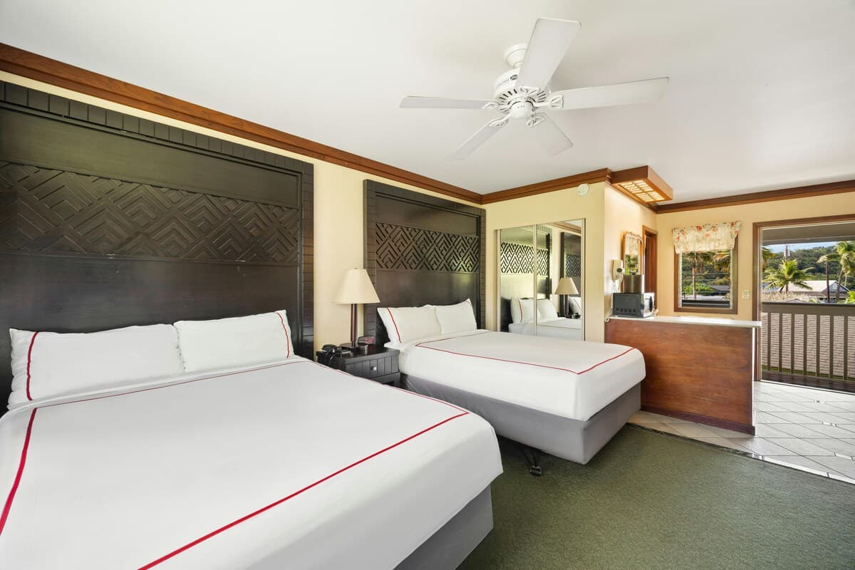 Kauai Inn, Two queen - Photo 4