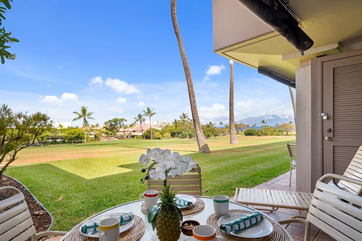 Condo in Lahaina · ★4.8 · 1 bedroom · 1 bed · 1 bath - Photo 1