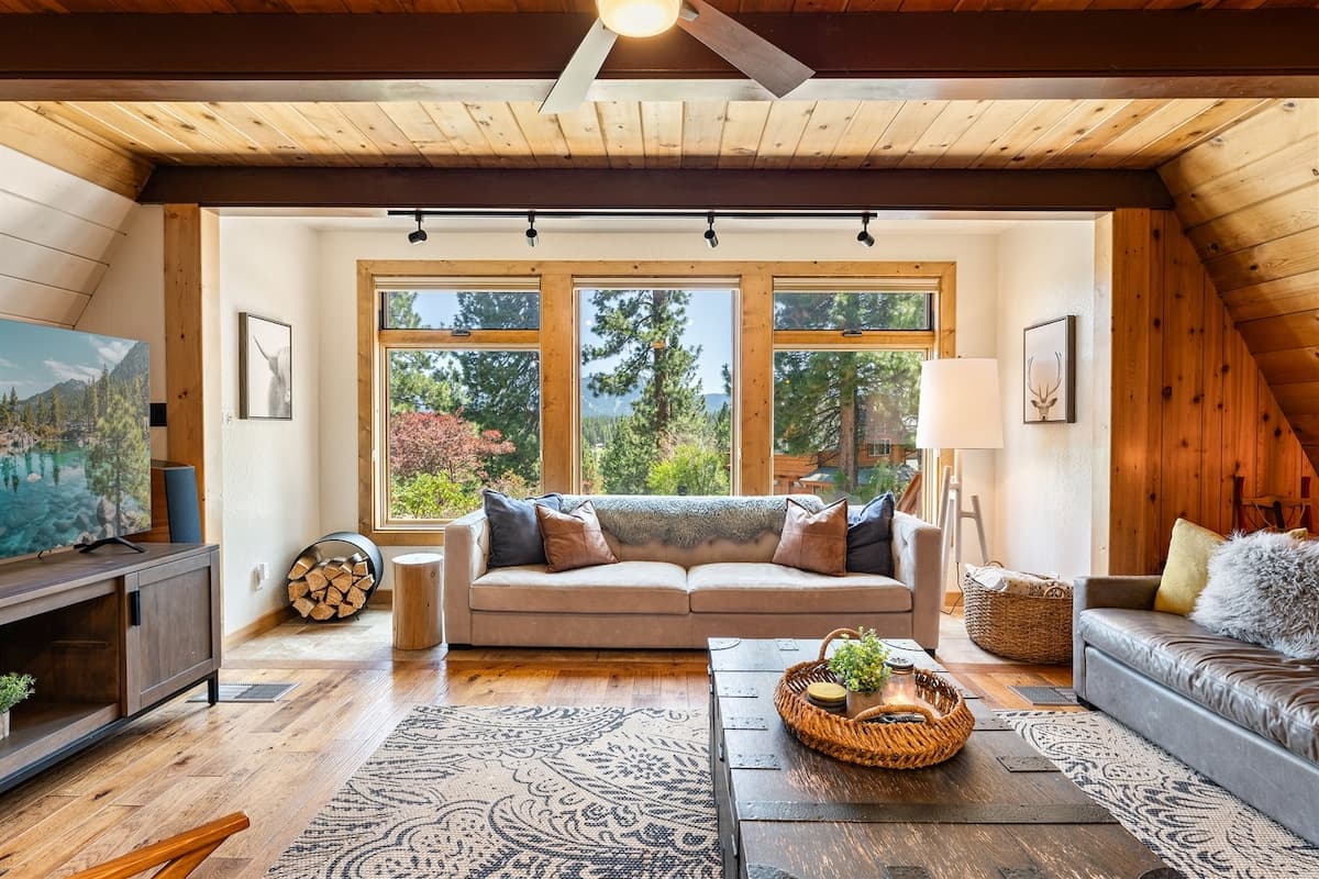 A-Frame Cabin with Game Room & Mountain Views - Photo 4