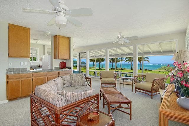 Home in Kilauea · ★5.0 · 2 bedrooms · 2 beds · 2 baths - Photo 3