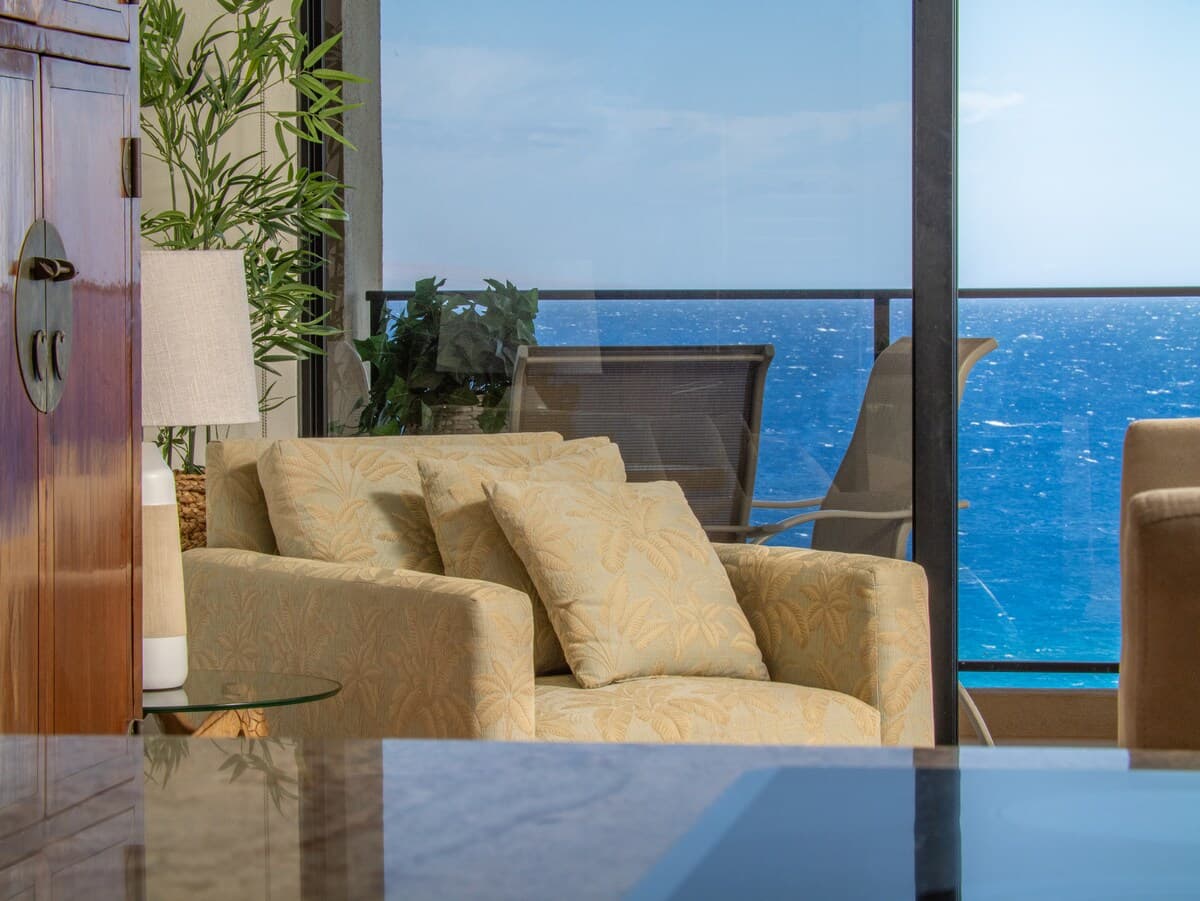 Condo in Lahaina · ★4.93 · 2 bedrooms · 3 beds · 2 baths - Photo 3