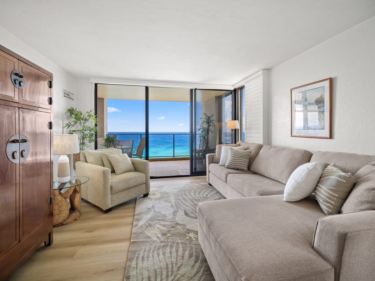 Condo in Lahaina · ★4.93 · 2 bedrooms · 3 beds · 2 baths - Photo 1