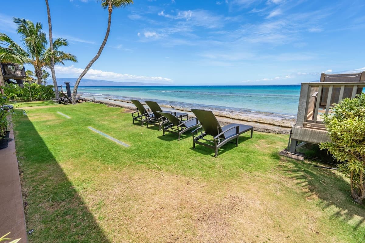 Large Maui Getaway next to Beach and Ocean - Photo 1