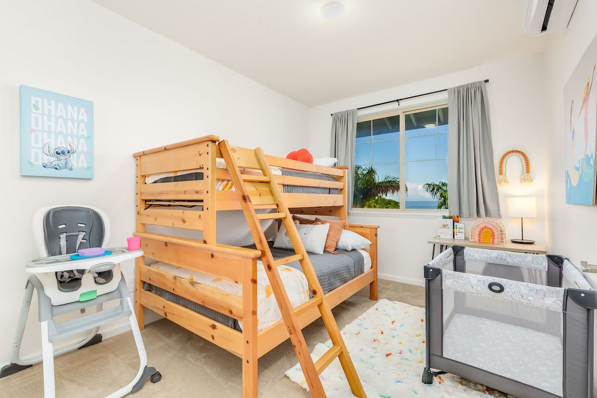 Home in Waianae · ★5.0 · 3 bedrooms · 5 beds · 2.5 private baths - Photo 4
