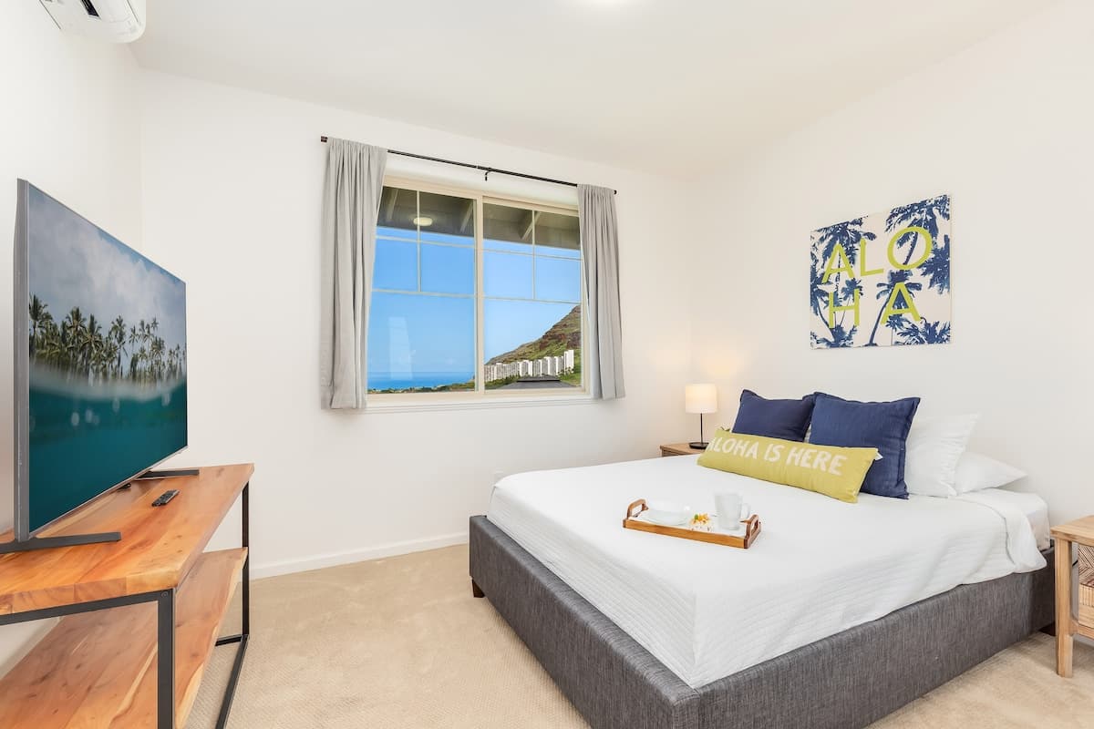 Home in Waianae · ★5.0 · 3 bedrooms · 5 beds · 2.5 private baths - Photo 3