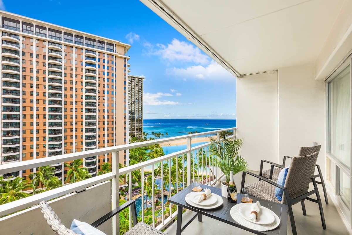 Ocean & Fireworks Views Condo at the Ilikai Hotel - Photo 3
