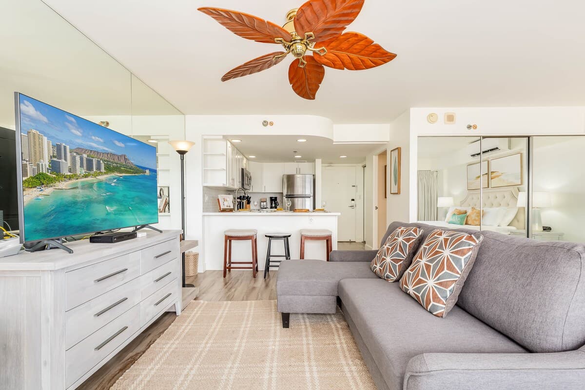 Ocean-Marina Sunset Views Condo with Full Kitchen - Photo 1