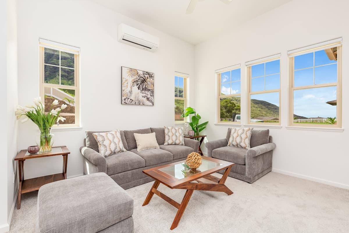 Home in Waianae · ★4.83 · 4 bedrooms · 6 beds · 3.5 private baths - Photo 5