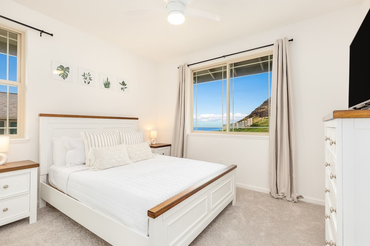 Home in Waianae · ★4.89 · 3 bedrooms · 5 beds · 2.5 private baths - Photo 2
