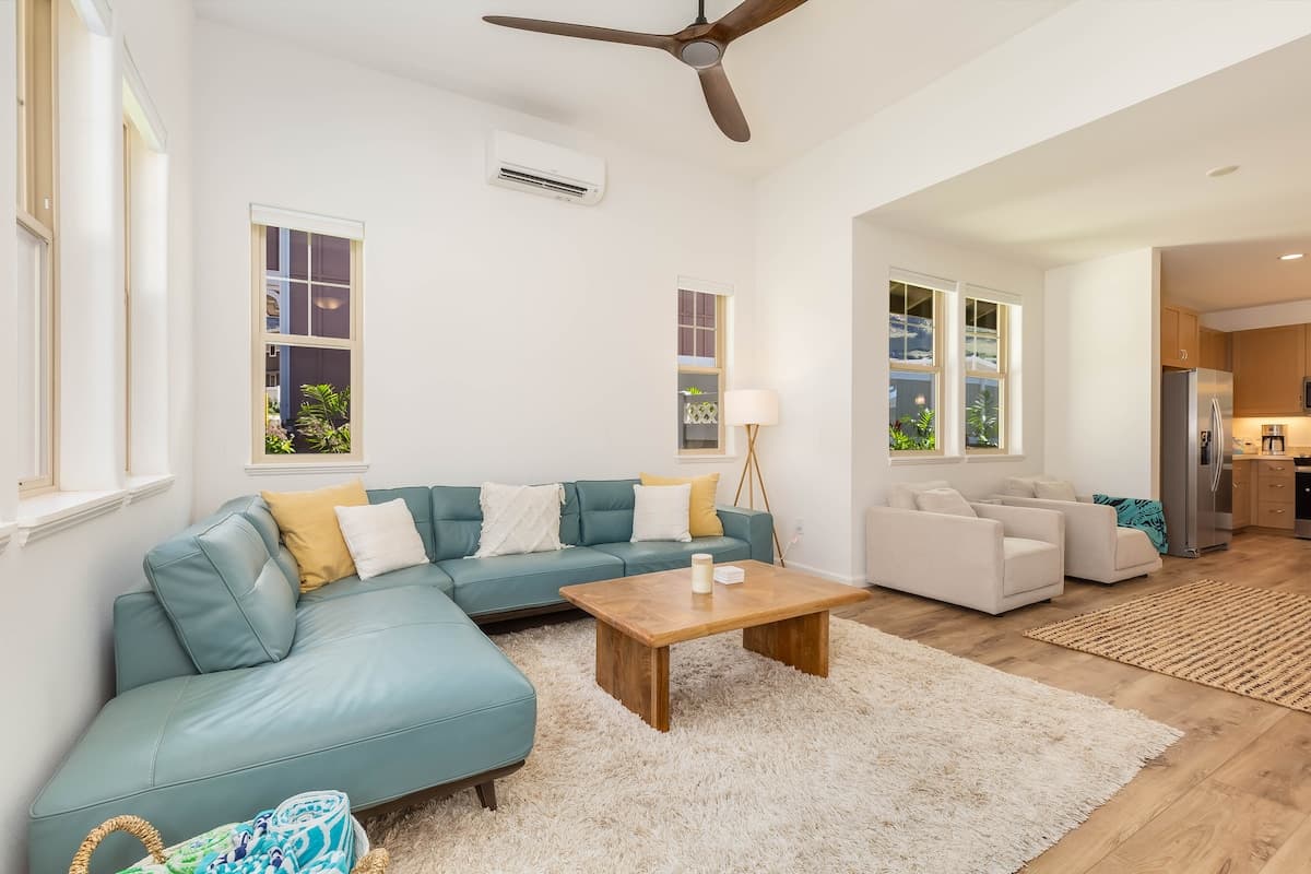 Home in Waianae · ★4.85 · 4 bedrooms · 5 beds · 2.5 private baths - Photo 3