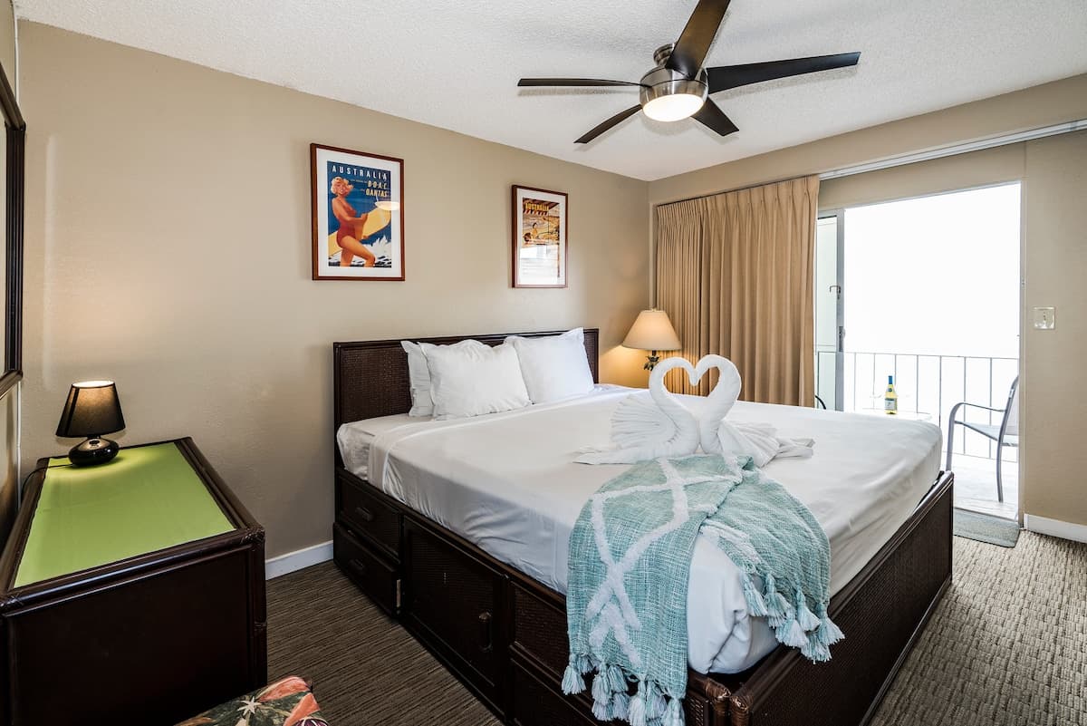 Condo in Honolulu · ★5.0 · 1 bedroom · 3 beds · 1 private bath - Photo 1