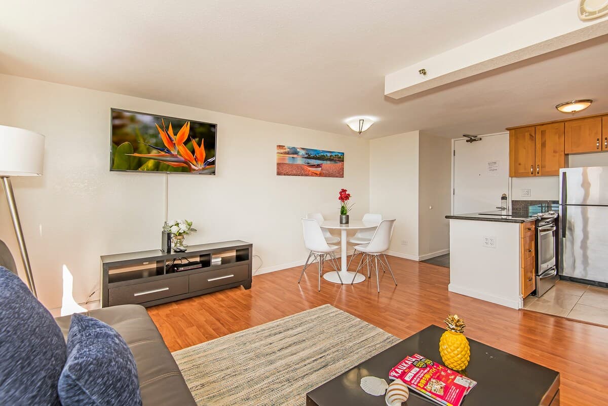 Ocean & City Views at Island Colony w/Full Kitchen - Photo 3