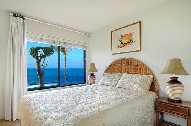 Condo in Princeville · ★4.5 · 1 bedroom · 1 bed · 2 baths - Photo 4