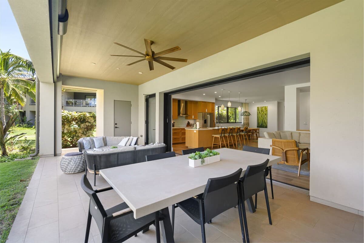 Condo in Lahaina · ★5.0 · 3 bedrooms · 5 beds · 3 baths - Photo 2