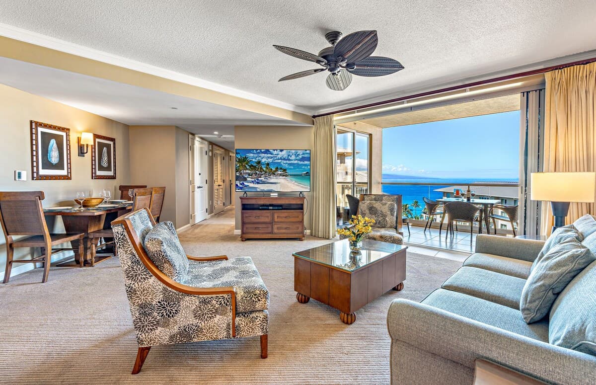 Condo in Lahaina · ★4.96 · 2 bedrooms · 3 beds · 2 baths - Photo 2