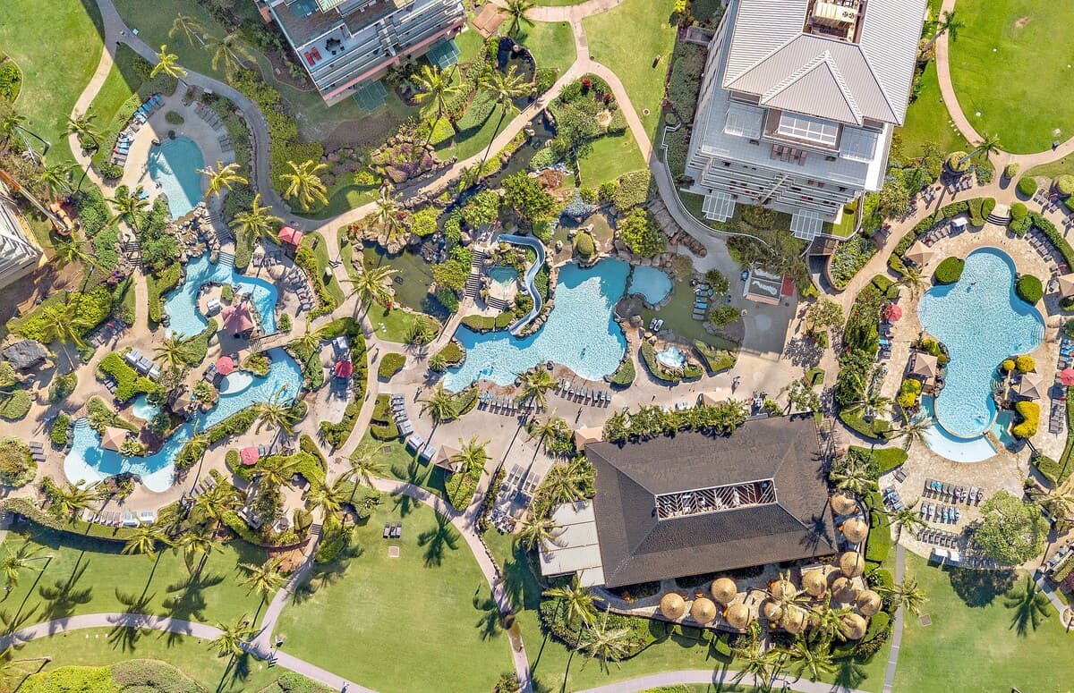 Condo in Lahaina · ★5.0 · 2 bedrooms · 3 beds · 2 baths - Photo 4