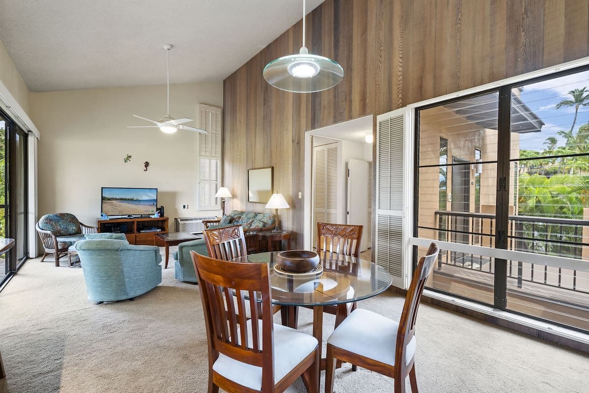 Condo in Kihei · ★4.67 · 1 bedroom · 2 beds · 2 private baths - Photo 2
