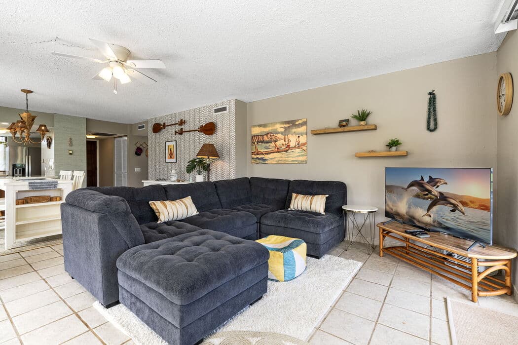 Condo in Kailua-Kona · ★4.67 · 2 bedrooms · 2 beds · 2 baths - Photo 3