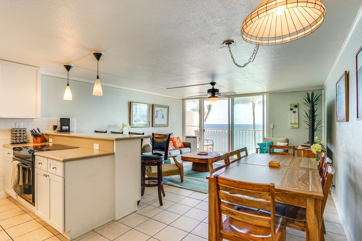 Hotel in Hauula · ★4.83 · 3 bedrooms · 8 beds · 2 private baths - Photo 5
