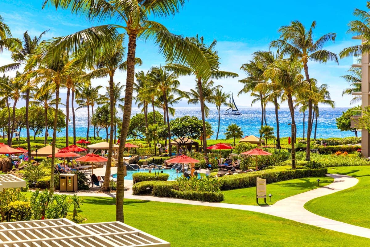 Condo in Lahaina · ★4.67 · 2 bedrooms · 4 beds · 2 baths - Photo 1