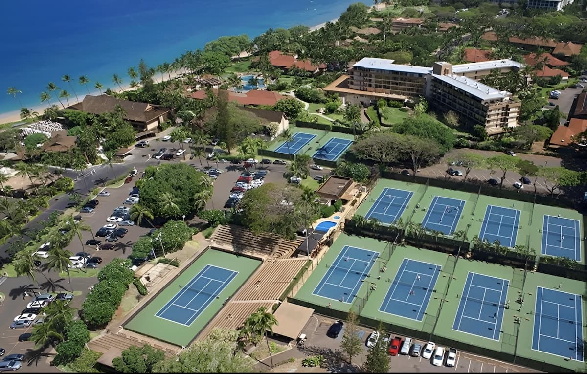Hotel in Lahaina · ★4.6 · 1 bedroom · 2 beds · 1 private bath - Photo 5