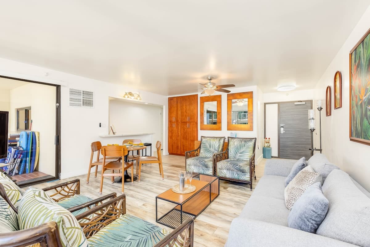 Ocean View Paradise Escape at Waikiki Beach Tower - Photo 4