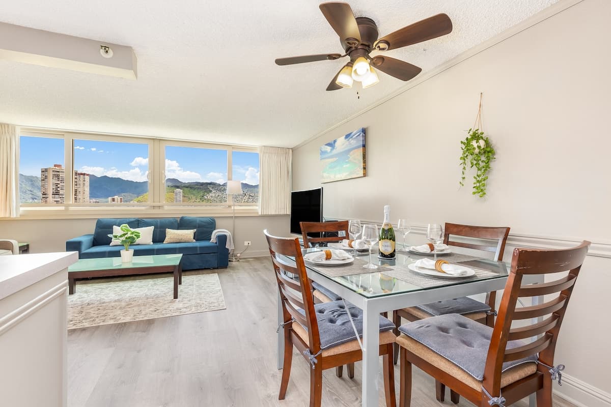 Golf Course & Mountain Views at the Island Colony - Photo 3