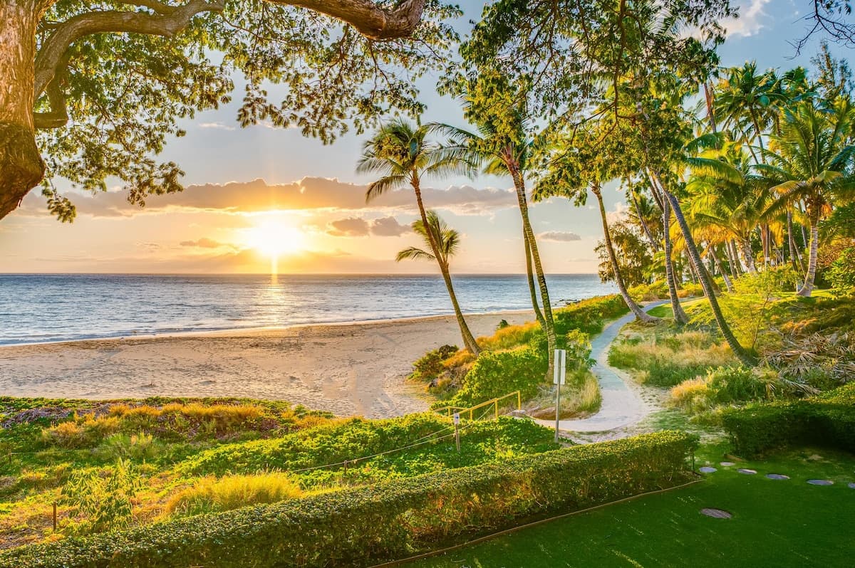 Maui Kamaole One Beachfront Condo at Charley Young - Photo 5