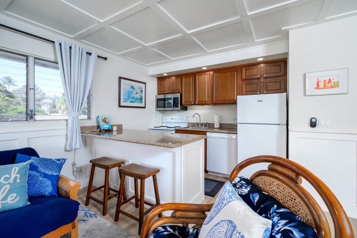 Condo in Kihei · ★4.83 · 1 bedroom · 2 beds · 1 bath - Photo 5
