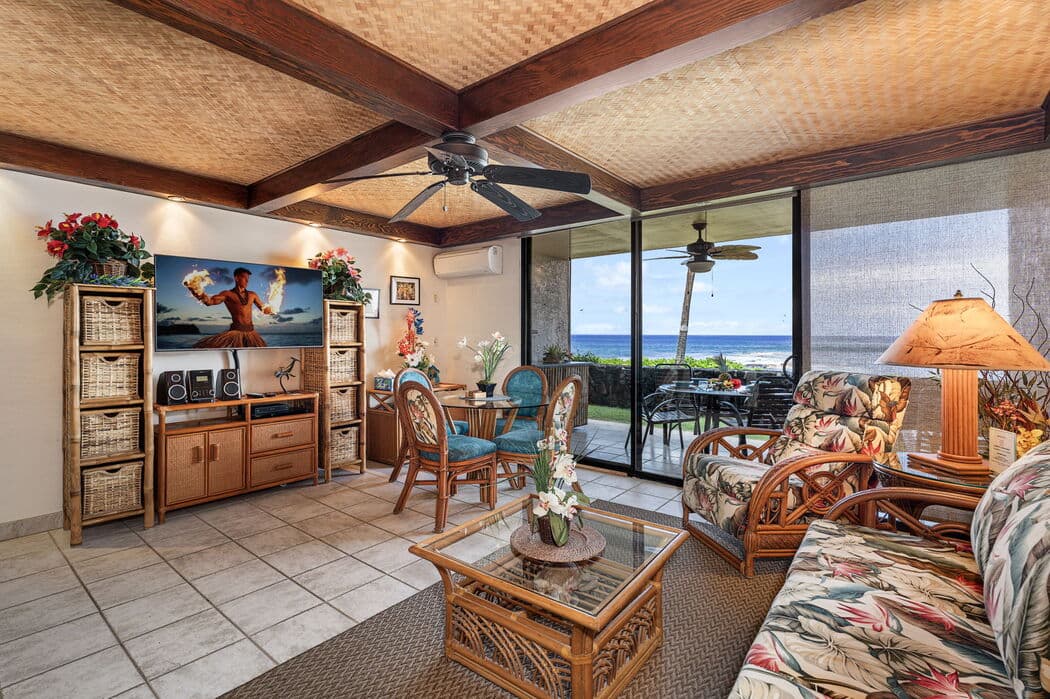 Condo in Kailua-Kona · ★4.64 · 1 bedroom · 2 beds · 1 bath - Photo 3