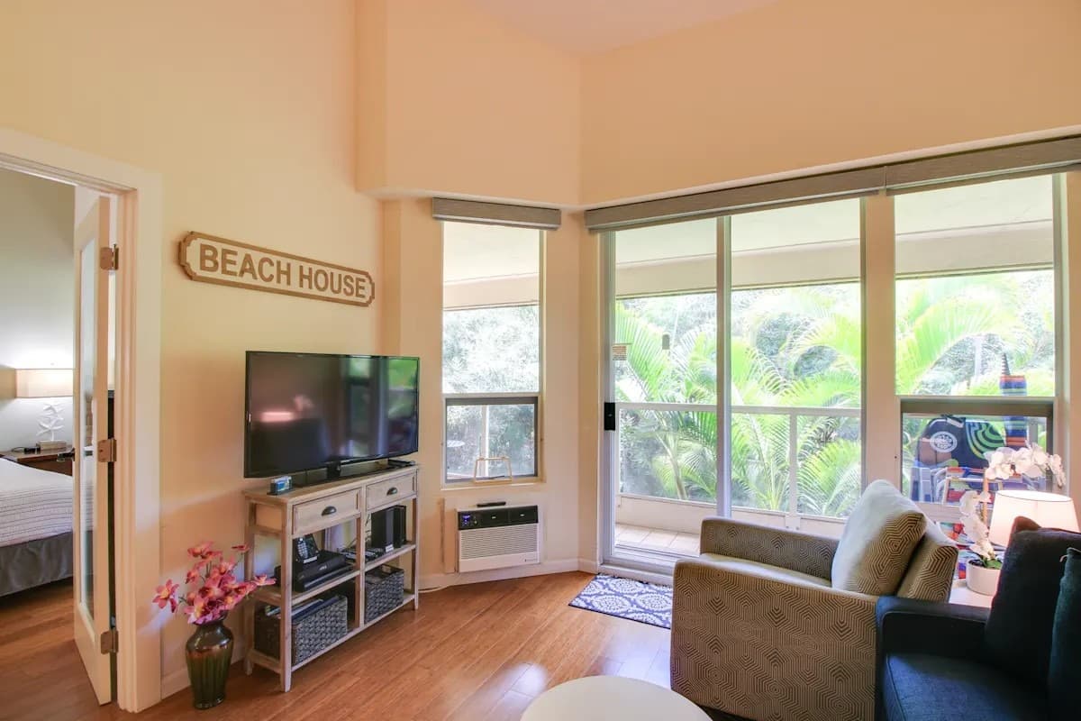 Condo in Kihei · ★4.8 · 1 bedroom · 2 beds · 1 private bath - Photo 1