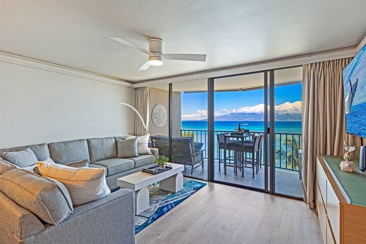 Condo in Lahaina · ★5.0 · 2 bedrooms · 3 beds · 2 baths - Photo 5