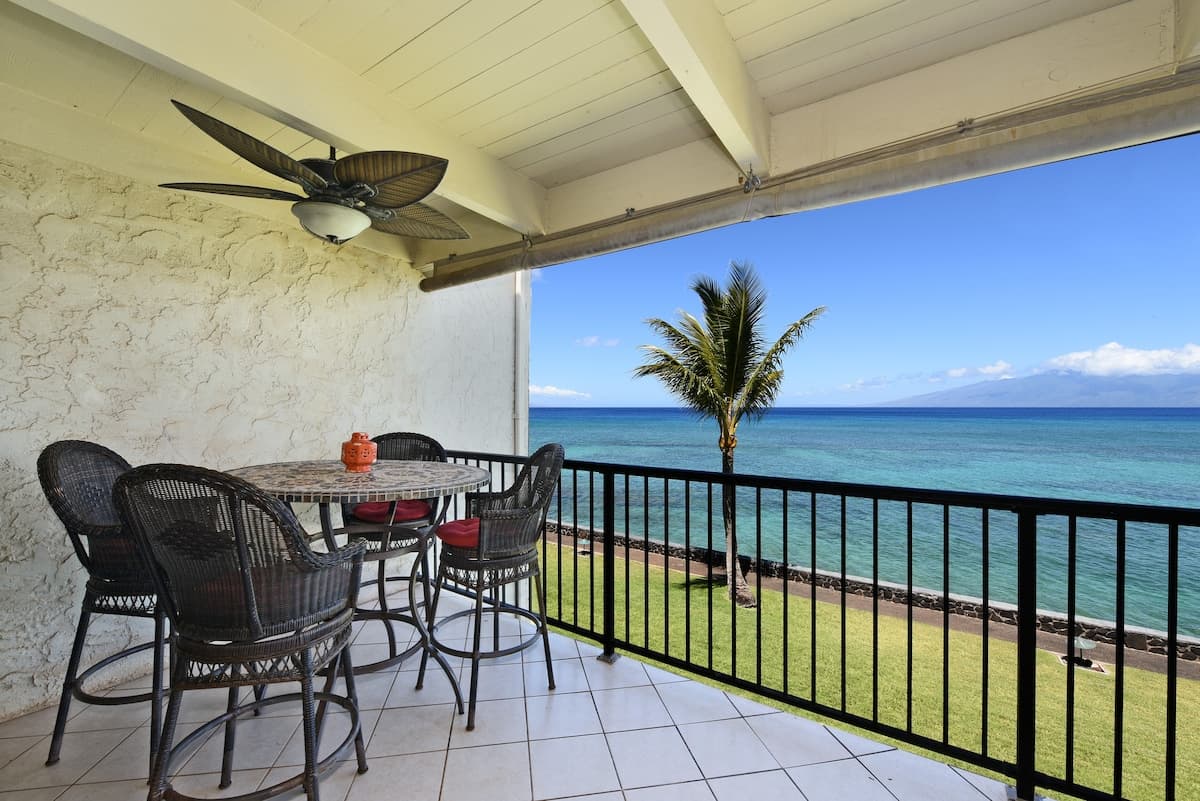 Condo in Lahaina · ★4.86 · 2 bedrooms · 4 beds · 2 baths - Photo 1