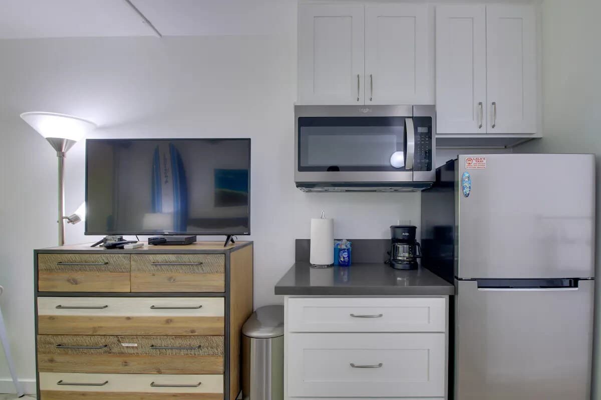 Condo in Kihei · ★5.0 · Studio · 1 bed · 1 private bath - Photo 3