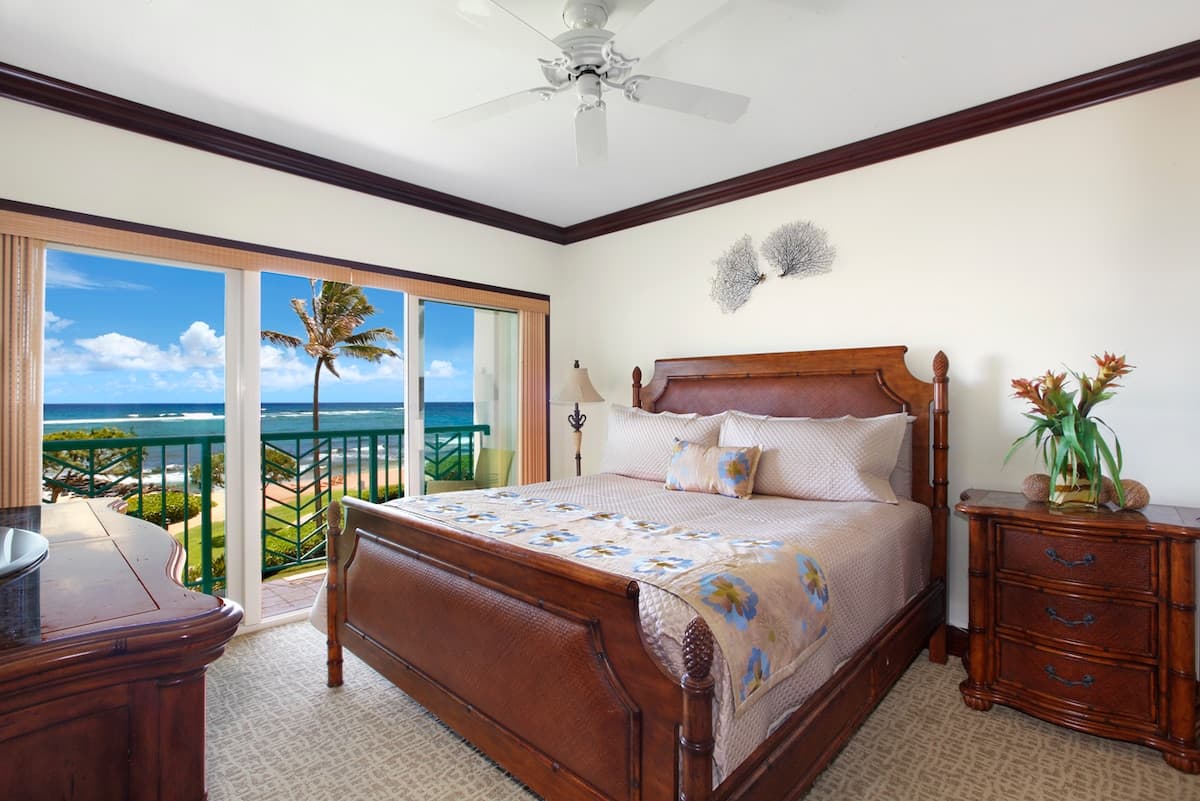 Condo in Kapaa · ★4.93 · 2 bedrooms · 3 beds · 3 baths - Photo 5