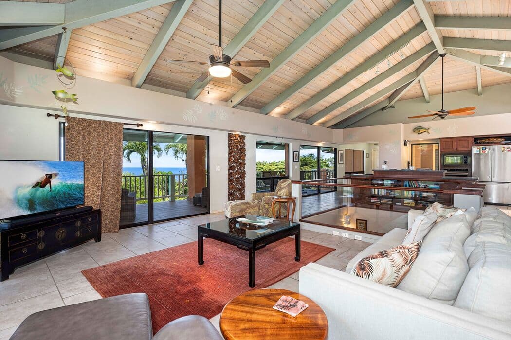 Home in Kailua-Kona · ★5.0 · 3 bedrooms · 4 beds · 2.5 baths - Photo 4