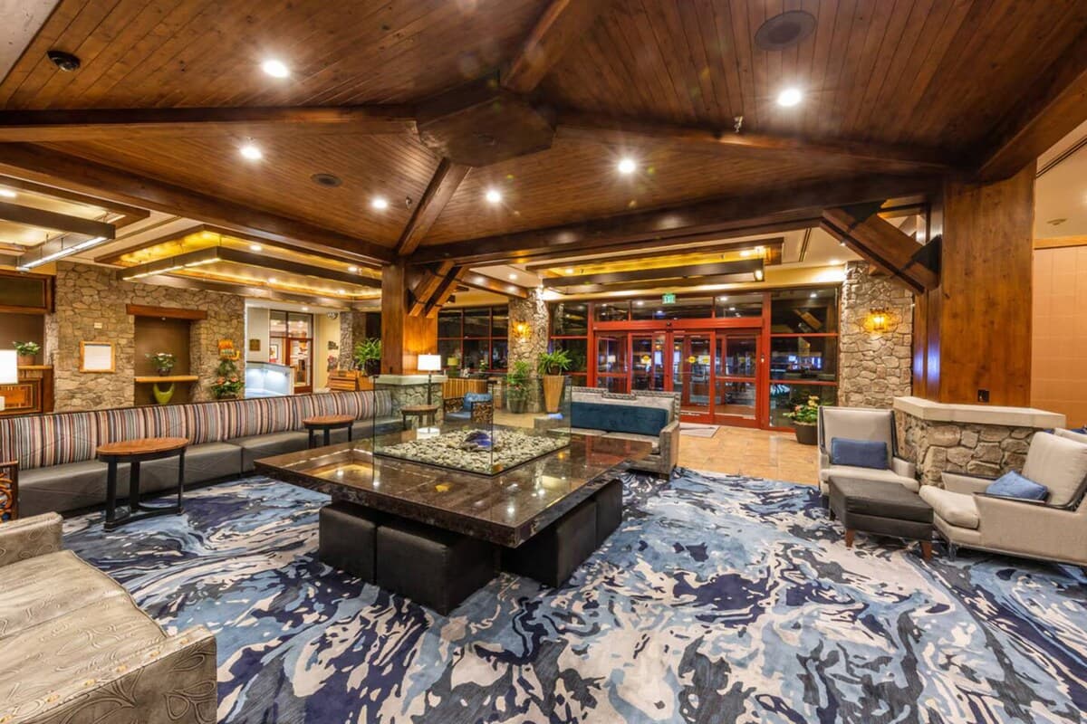 Timber Lodge Villa Gondola, Pool & Hot Tubs - Photo 3