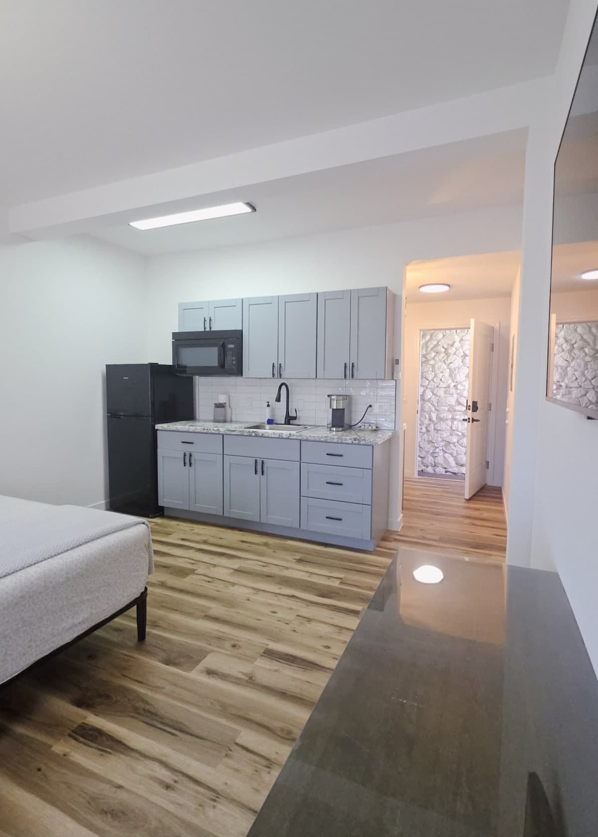 Waena Inn Unit 1 – Newly Renovated Maui Suite - Photo 2