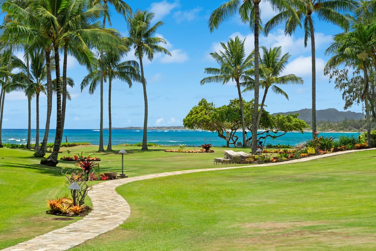 Condo in Kapaa · ★5.0 · 3 bedrooms · 4 beds · 2 baths - Photo 1
