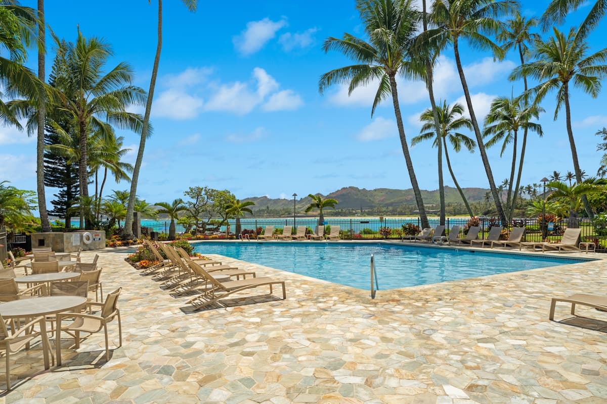Condo in Kapaa · ★5.0 · 3 bedrooms · 4 beds · 2 baths - Photo 5