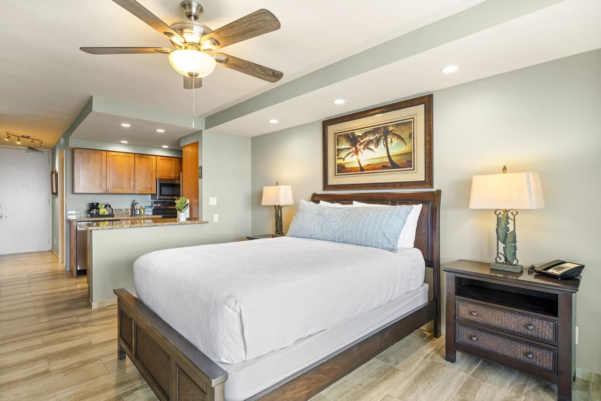 Relaxing Oceanfront Studio at Lahaina Shores - Photo 3