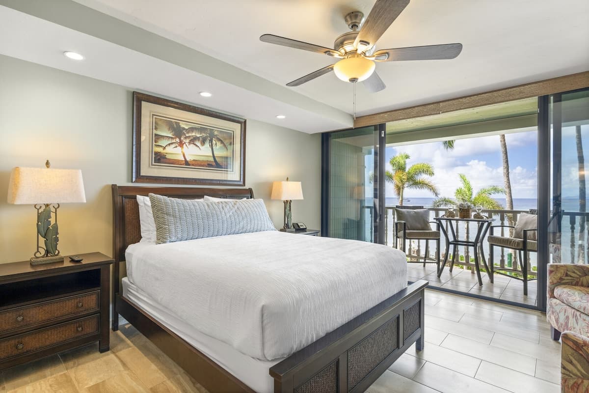 Relaxing Oceanfront Studio at Lahaina Shores - Photo 4