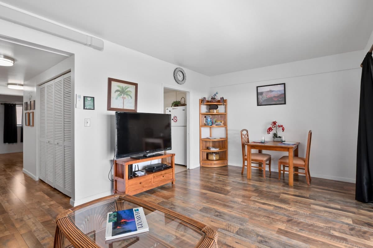 Condo in Kailua-Kona · ★4.73 · 1 bedroom · 2 beds · 1 private bath - Photo 5
