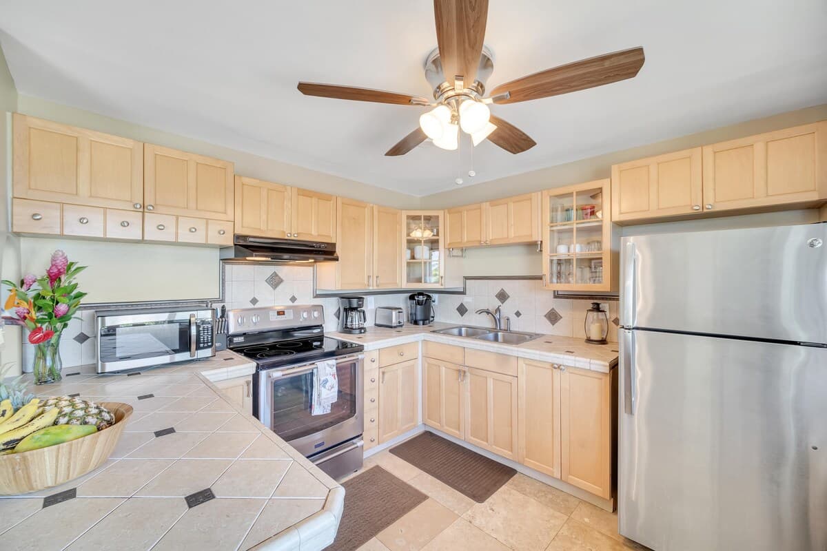 Condo in Koloa · ★4.5 · 2 bedrooms · 2 beds · 1 shared bath - Photo 5
