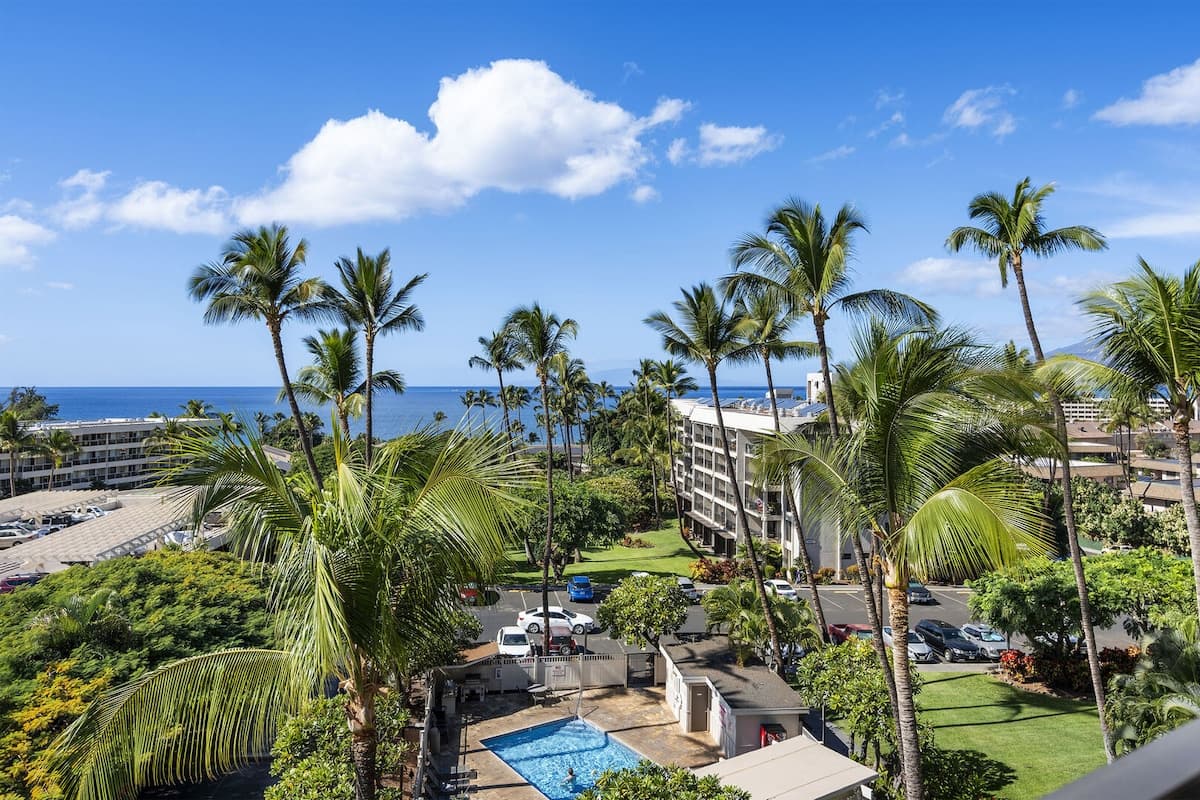 Condo in Kihei · ★4.75 · 2 bedrooms · 4 beds · 2 private baths - Photo 1
